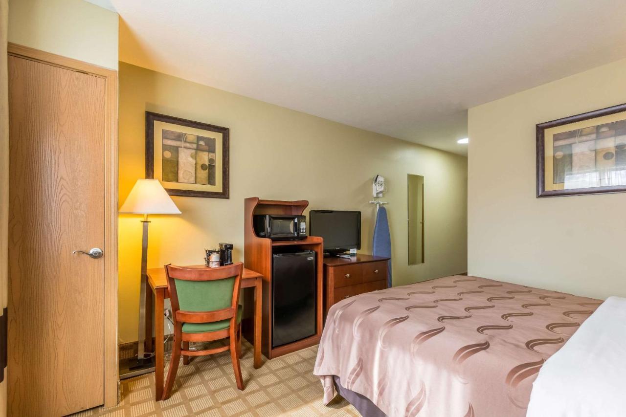 Quality Inn I-74 Batesville Exterior foto